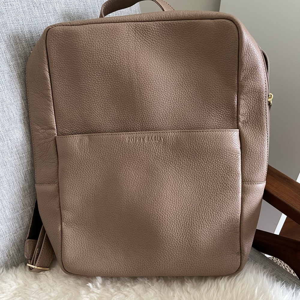 Poppy Barley Slim Backpack in Biscotti